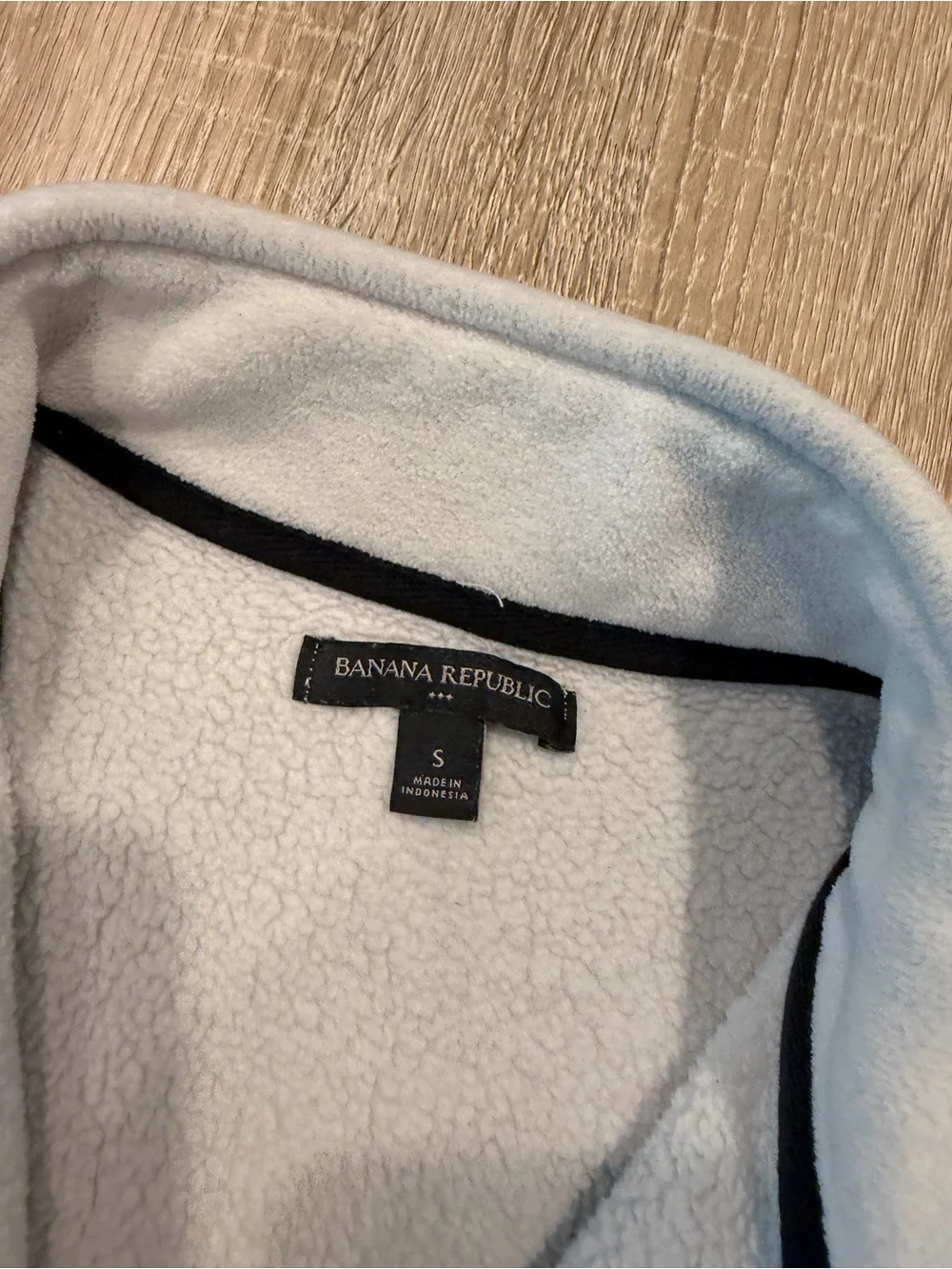 Banana Republic Cream Half-Zip Fleece Pullover with Contrast Trim